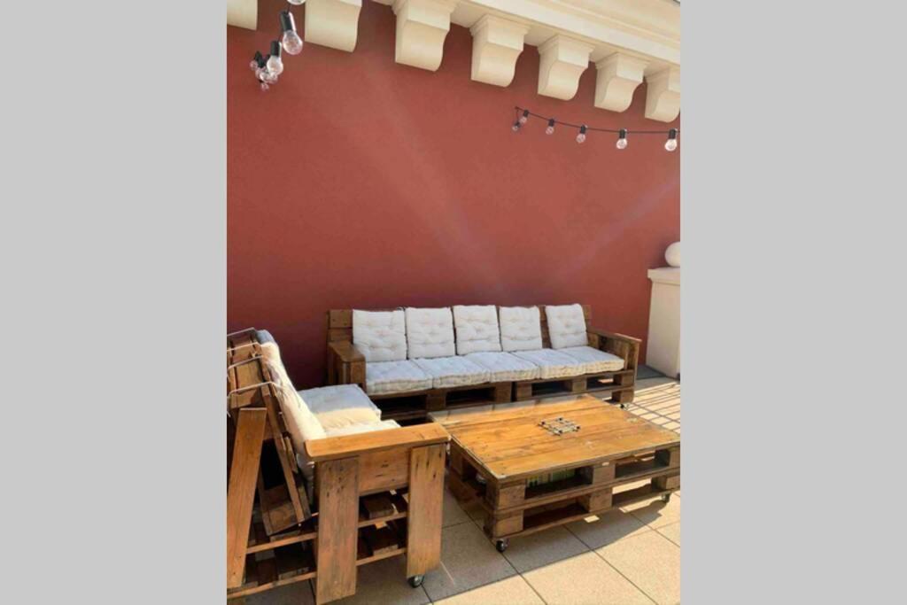 Appartement Terrasse Au Centre De Serris Bagian luar foto